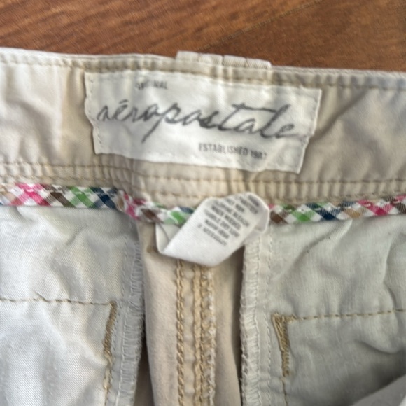 Four pairs of size zero jean shorts in perfect condition! - Picture 6 of 11
